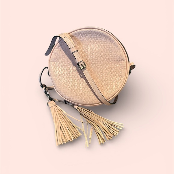 Patricia Nash Handbags - Patricia Nash Round Crossbody Bag – Dust Pink